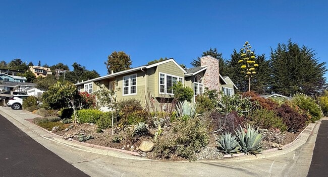 Photo - 7146 Danko Dr Unidad 7146 Danko Drive - Main House