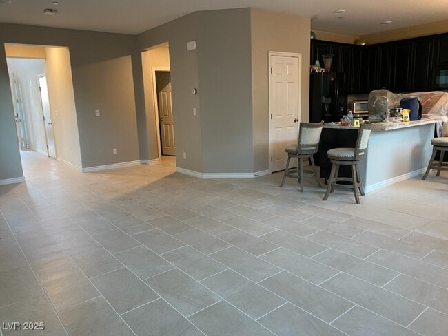 Photo - 917 Bluebell Brook St