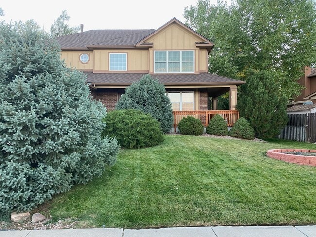 Building Photo - Broadmoor Glens Home