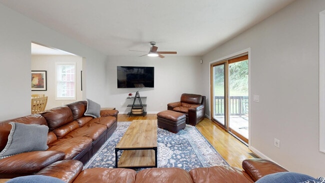 Photo - 9 Bates Ave Unidad ID1380182P