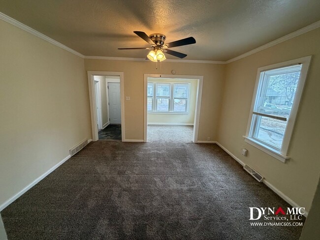 Photo - 4+ Bedroom, 2 Bath House By Augustana and USF