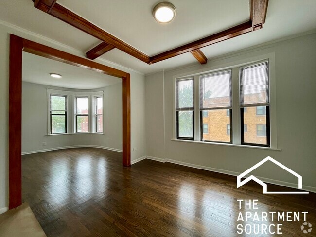 Building Photo - 2842 W Augusta Blvd Unit 3E Rental
