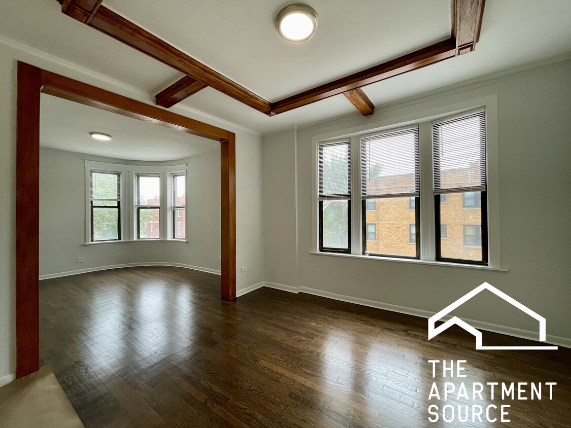 Photo - 2842 W Augusta Blvd