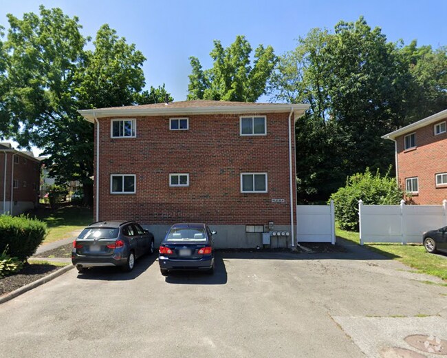 Building Photo - 29 Oxford Cir Rental