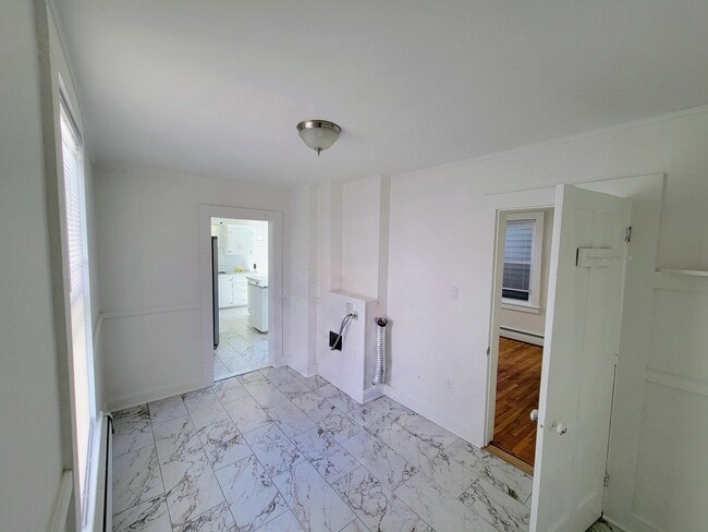 264 Broad St