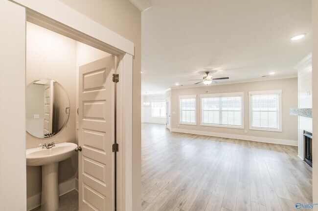 Photo - 117 Harper Ln
