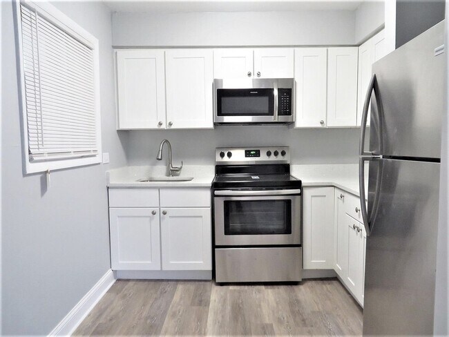 Photo - 1050 N Wheeling Rd Unidad 2A