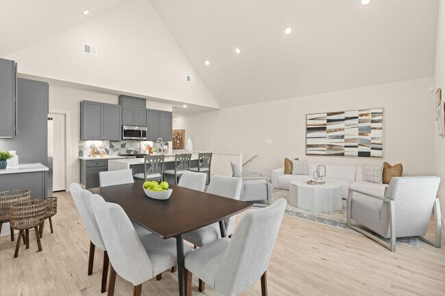 Photo - 1042 Homer St