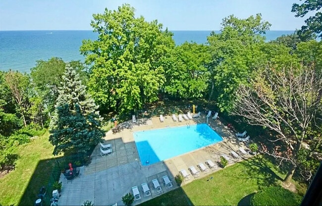 Photo - 12520 Edgewater Dr Unit 809