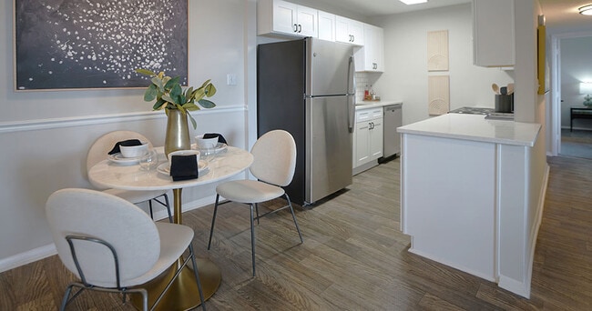 Cadence at Bluff Park Apartments