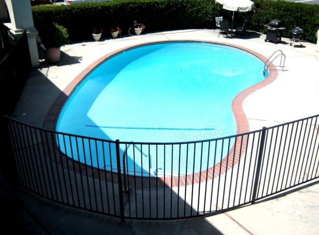 Photo - 838 N Azusa Ave Unit 838 #07