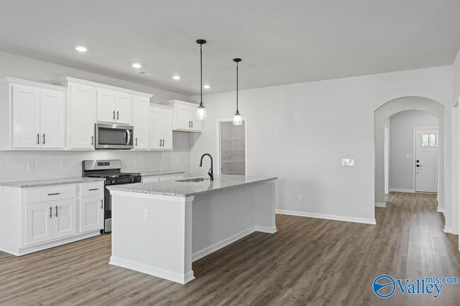Photo - 127 Huffman St