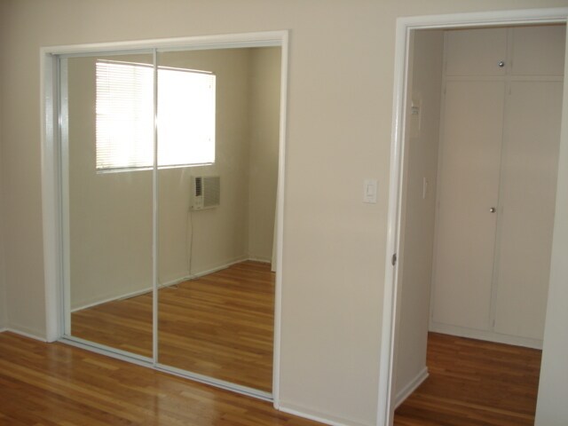 Photo - 1064 S Wooster St Unidad atinaproperties@gmail.com