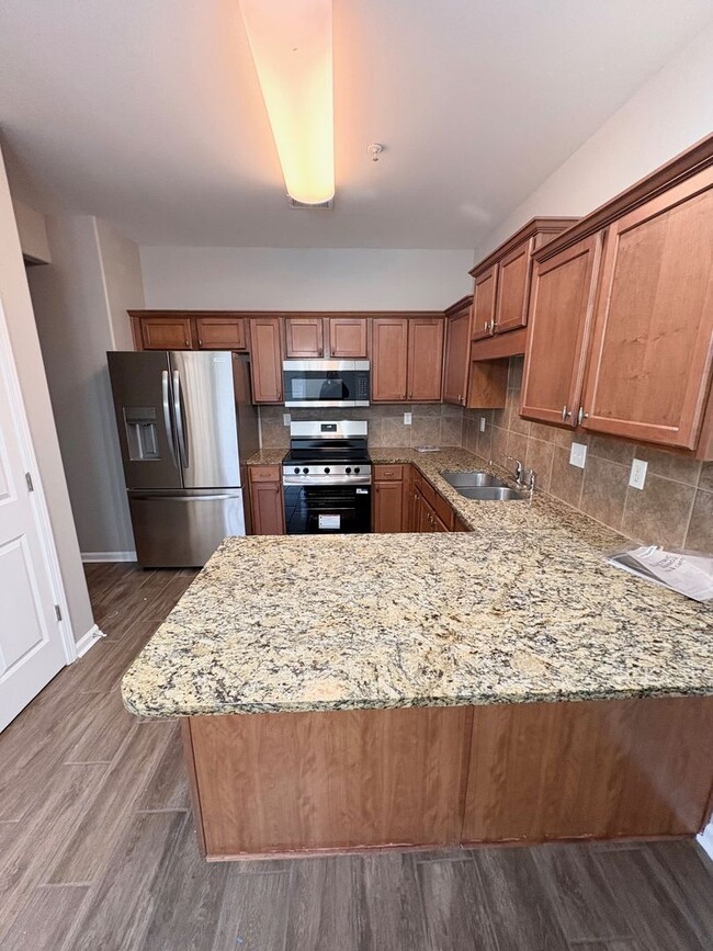 Photo - GlenCrossing8811 Unit 1