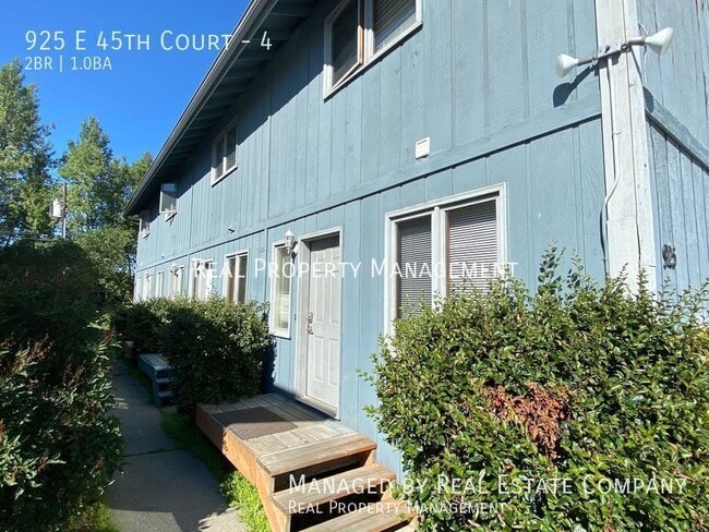 Building Photo - 925 E 45th Ct Unit 4