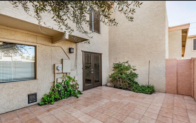 Photo - 4482 W Palmaire Ave