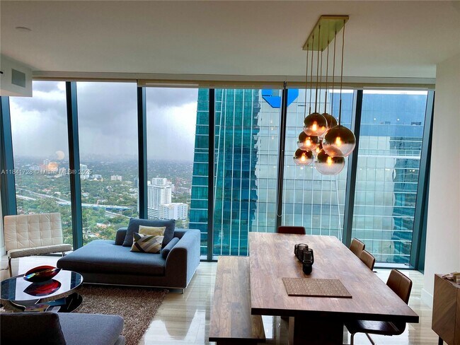 Photo - 1451 Brickell Ave Unidad 4204 Rental