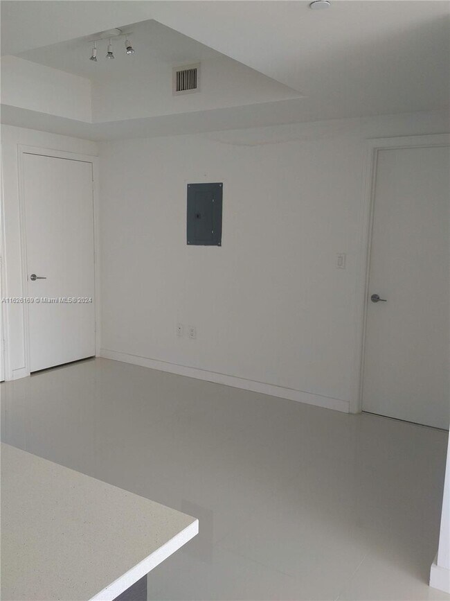 Photo - 500 Brickell Ave Condo Unit 3200
