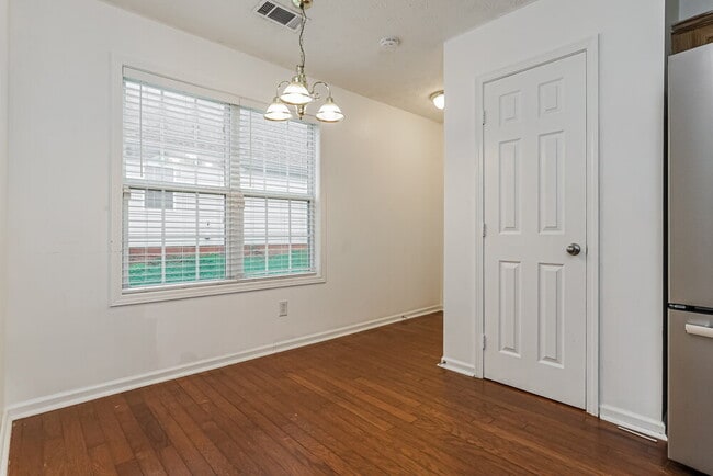 437 Camella Cir