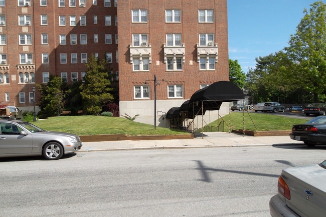 Wayland Manor Apartments