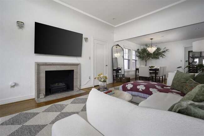 Photo - 717 NW 42nd St