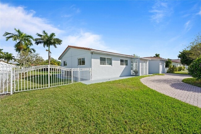 Photo - 331 SW 123rd Ave