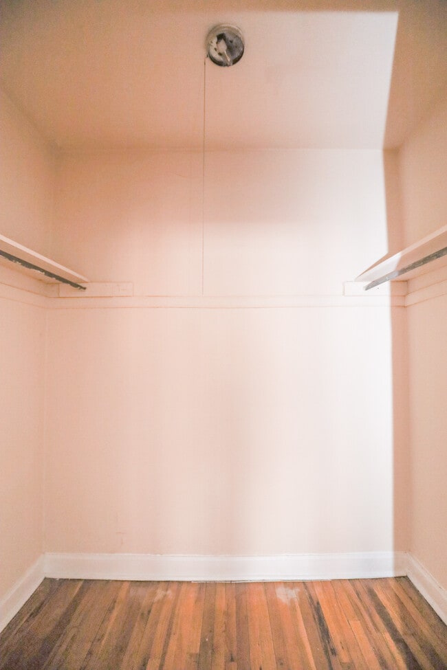 Photo - 4452 N Damen Ave Unidad #H1