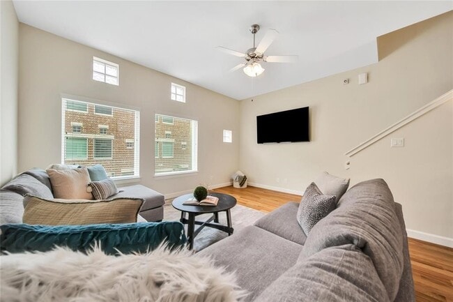 Photo - 8705 Bryam St