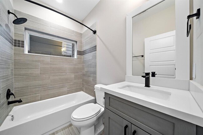 Photo - 7706 Kivu Ln