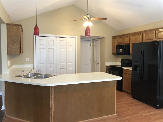 Photo - 112 Pine Orchard Ct