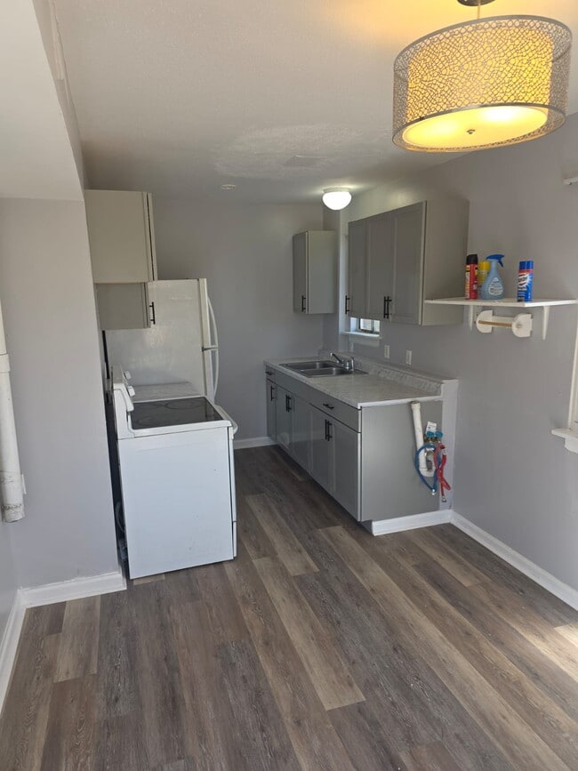 Photo - 1836 Greenbrier Ave SE