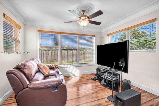 Photo - 2825 SW 5th St