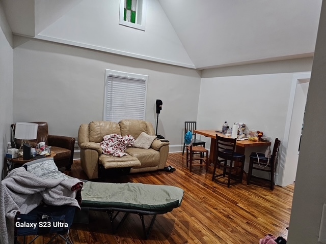 Photo - 225 Douglas Ave Unidad B