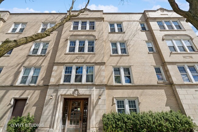 Photo - 5953 N Greenview Ave Condo Unit 3