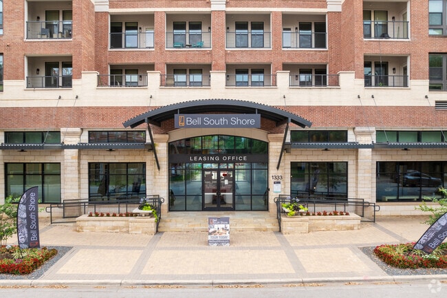 Leasing Office