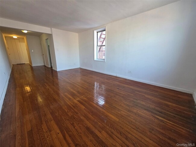 Photo - 144-77 41st Ave