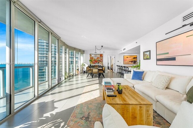 Photo - 465 Brickell Ave Unit 3901