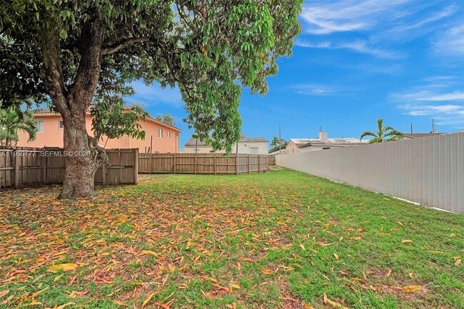 Photo - 2811 SW 3rd St