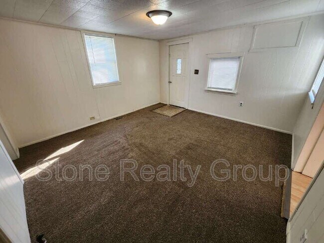 Photo - 2282 E State Rd 163