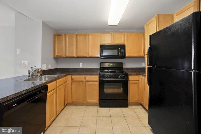 Photo - 350 G St SW Unit N522