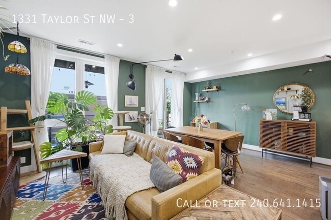 Photo - 1331 Taylor St NW