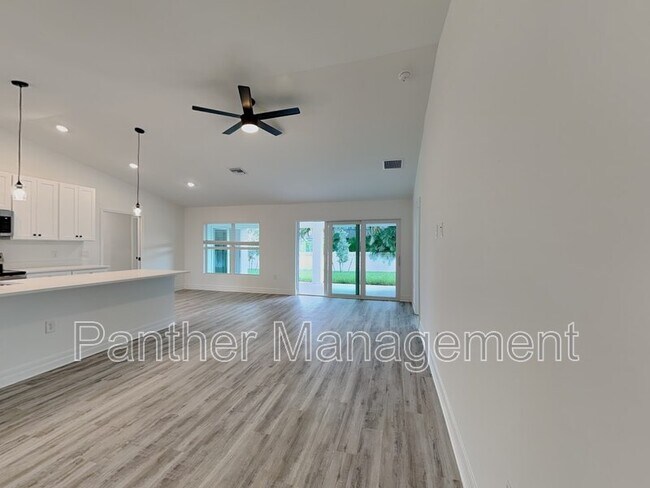 Photo - 3718 NE 13th Ave House