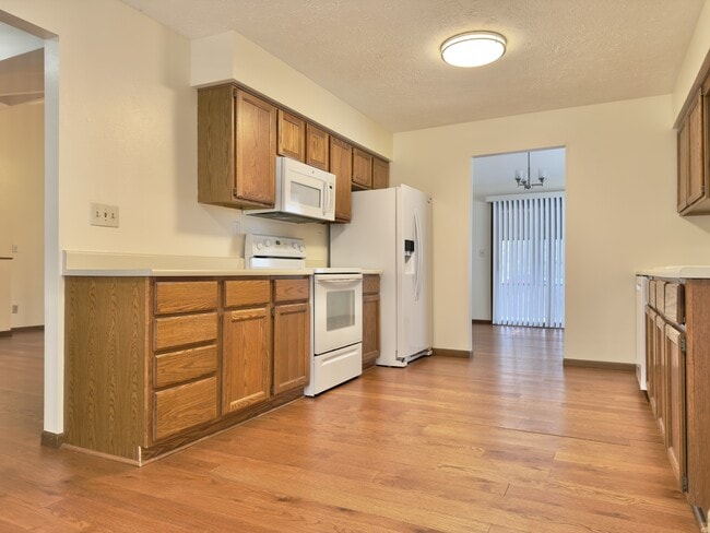 Photo - 9807 Double Ditch Cir