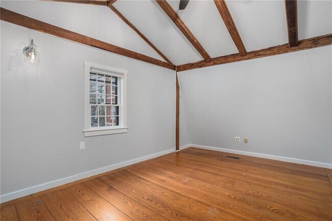 Photo - 31 Bridge St Unit B