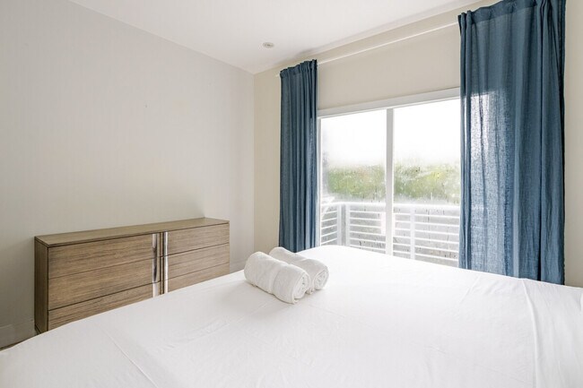 Photo - 1300 Lincoln Rd Unidad SI ID1540442P