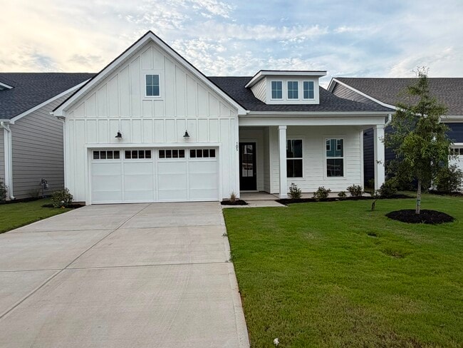 Building Photo - 105 Winding Stream Cir