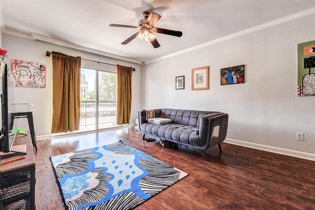 Building Photo - 4515 Briar Hollow Pl Unit 215