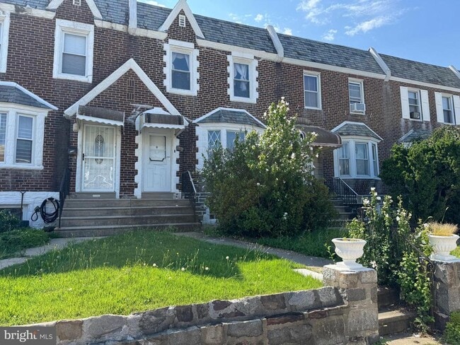Building Photo - 6738 Grovers Ave Rental