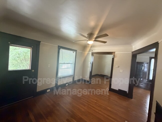 Photo - 10324 Bernard Ave