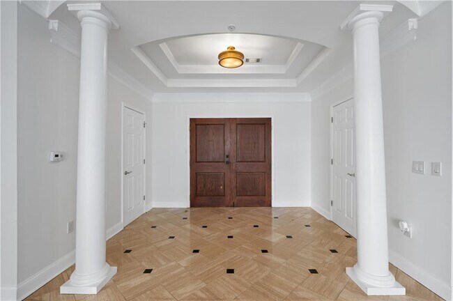 Photo - 3334 Peachtree Rd NE Unit 1902